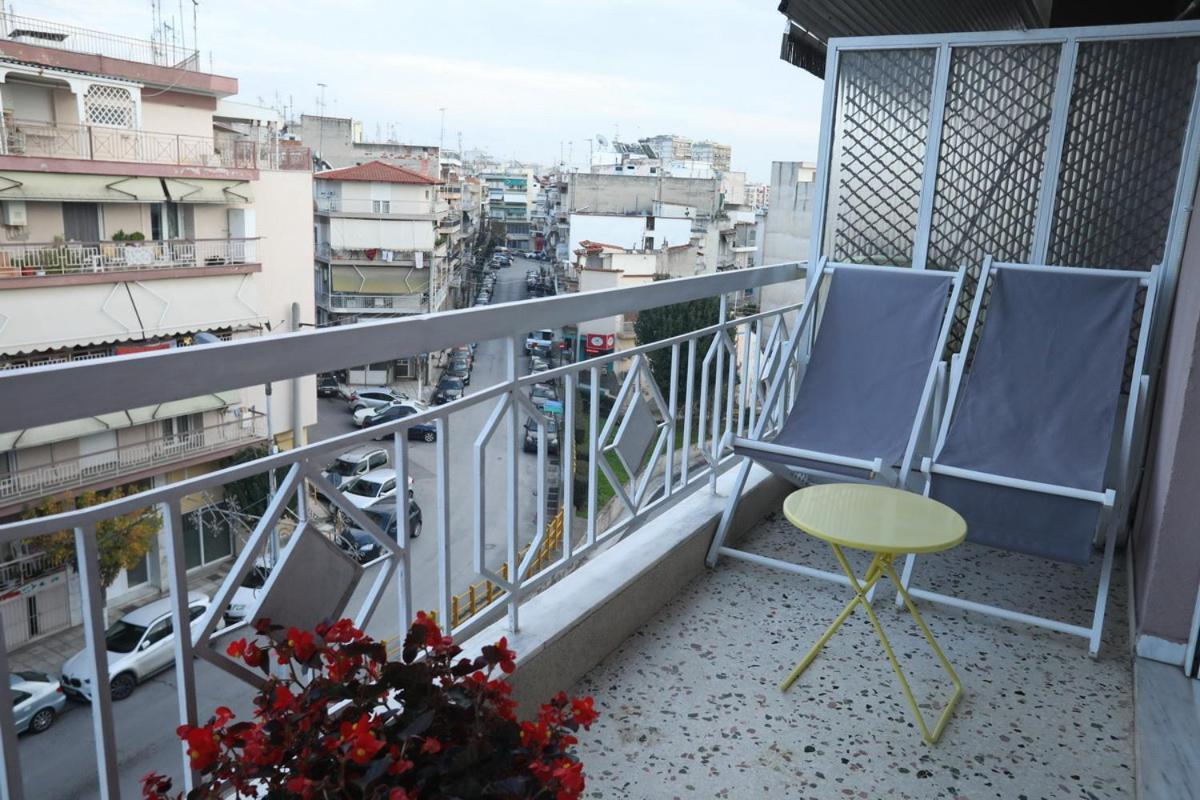 Ferienwohnung Leoforos 28Is Oktovriou Thessaloniki Exterior foto