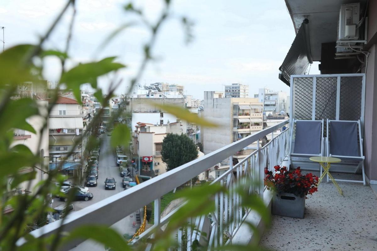 Ferienwohnung Leoforos 28Is Oktovriou Thessaloniki Exterior foto